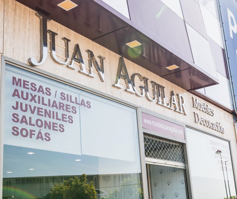 entrada muebles juan aguilar